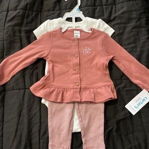 Carter’s baby Clothing set
